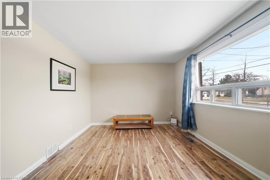 776 Britannia Avenue, Hamilton, ON - Indoor Photo Showing Other Room