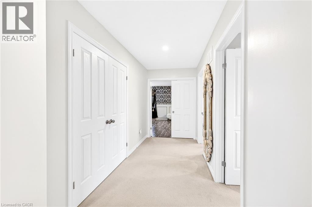 bedroom level Hallway - 182 Irwin Avenue, Hamilton, ON - Indoor Photo Showing Other Room