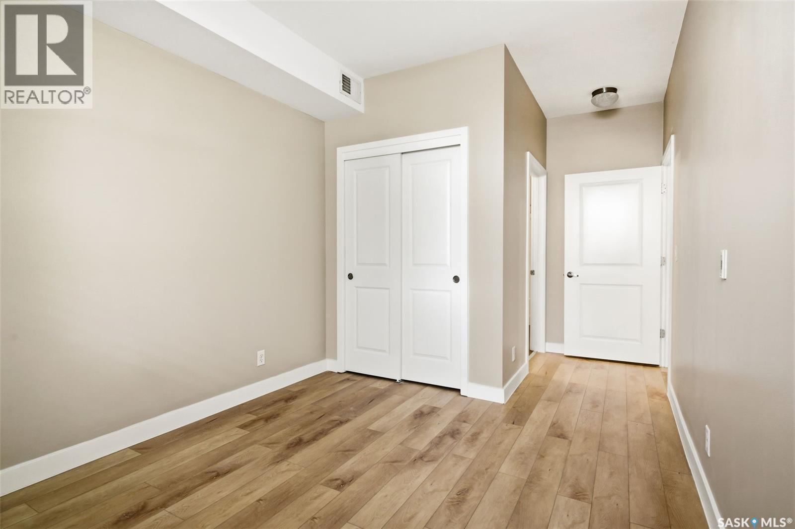 101 2313 Montreal Street, Regina, SK - Indoor Photo Showing Other Room