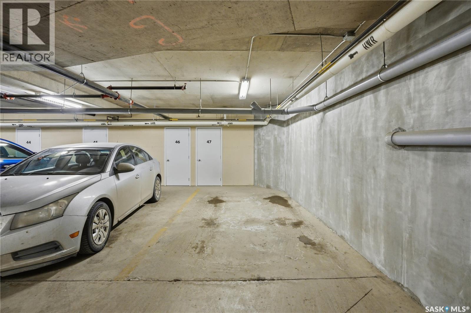 301 2730 Main Street, Saskatoon, SK - Indoor Photo Showing Garage
