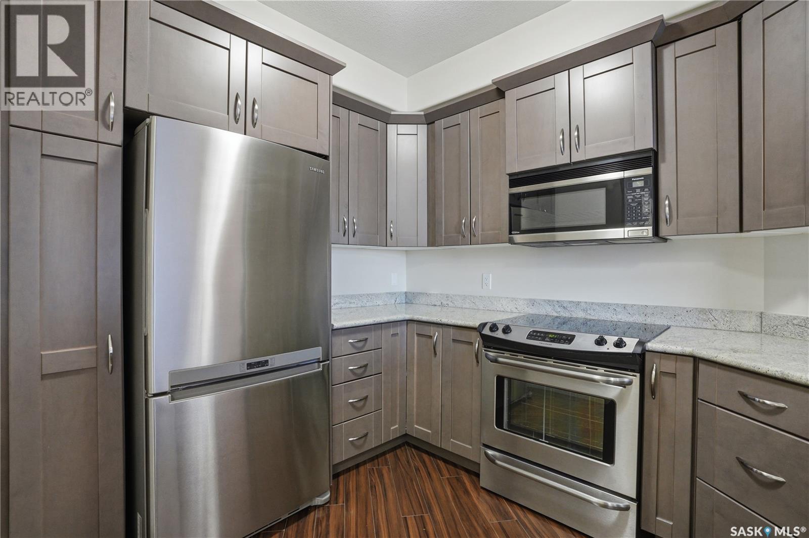 301 2730 Main Street, Saskatoon, SK - Indoor Photo Showing Kitchen