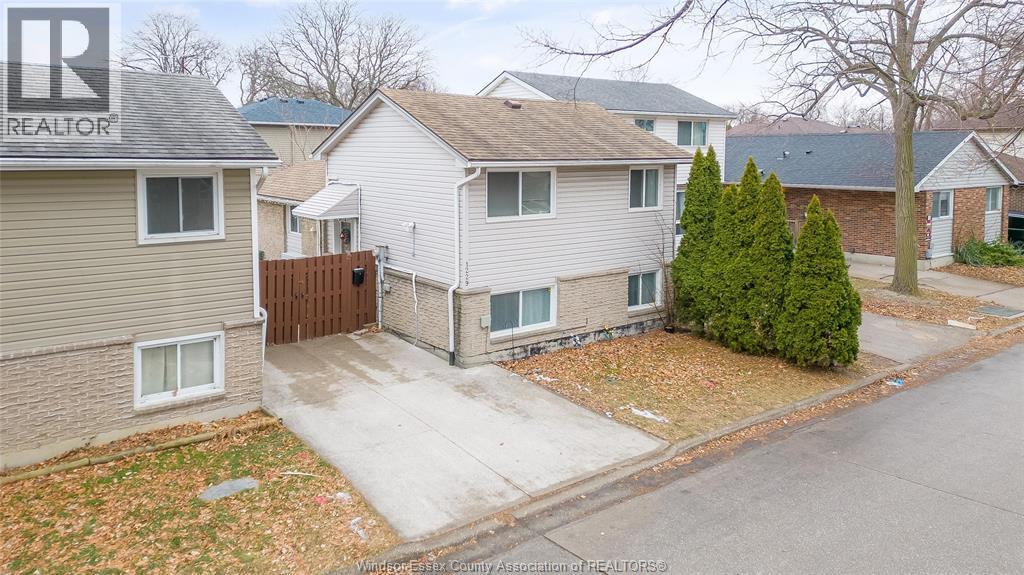 1229 Arncliffe, Windsor, ON - Outdoor