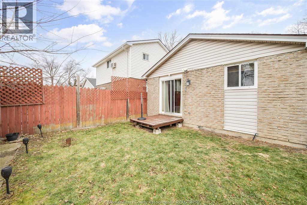 1229 Arncliffe, Windsor, ON - Outdoor