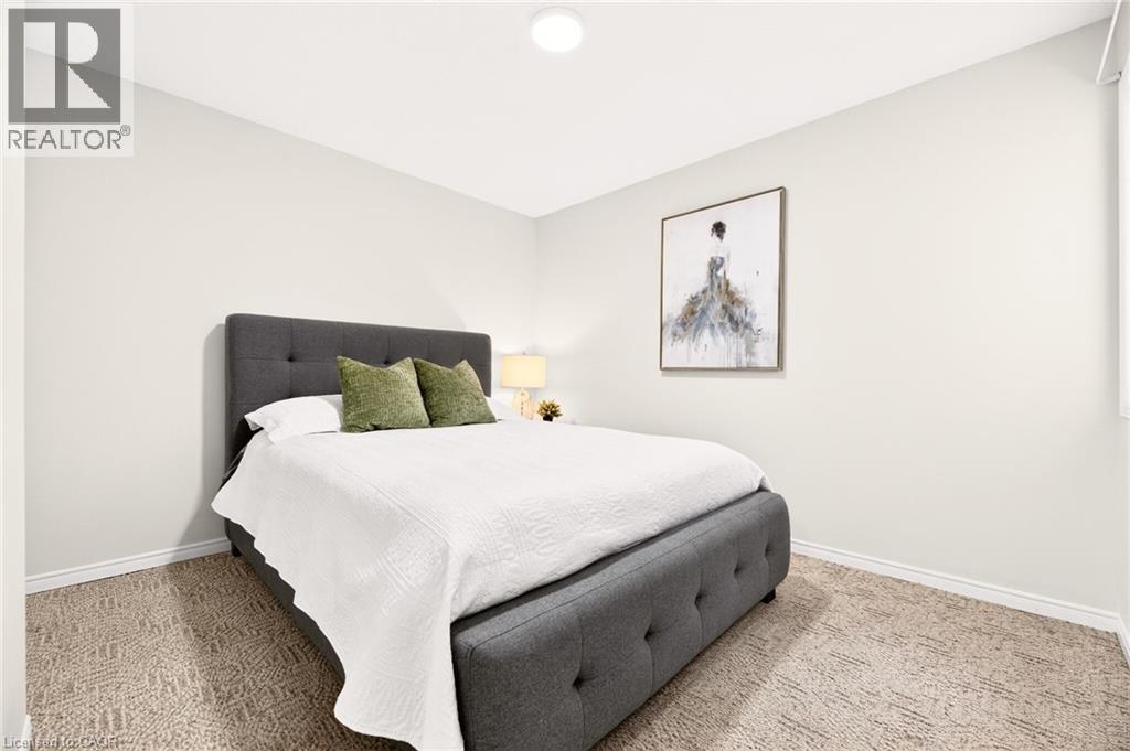 201 Dorchester Boulevard Unit# 101, St. Catharines, ON - Indoor Photo Showing Bedroom