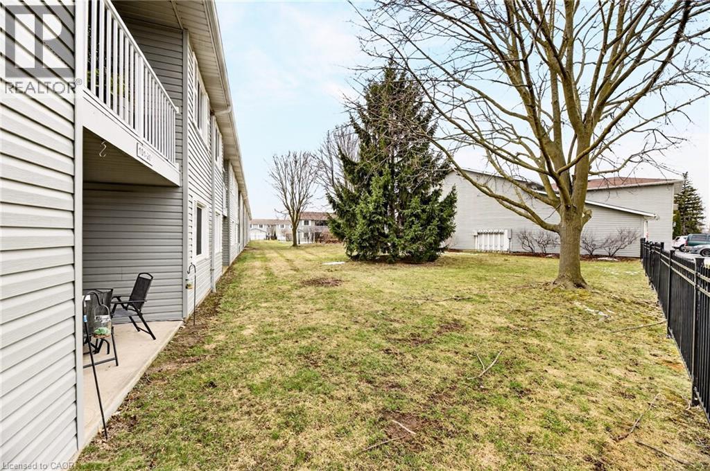 201 Dorchester Boulevard Unit# 101, St. Catharines, ON - Outdoor