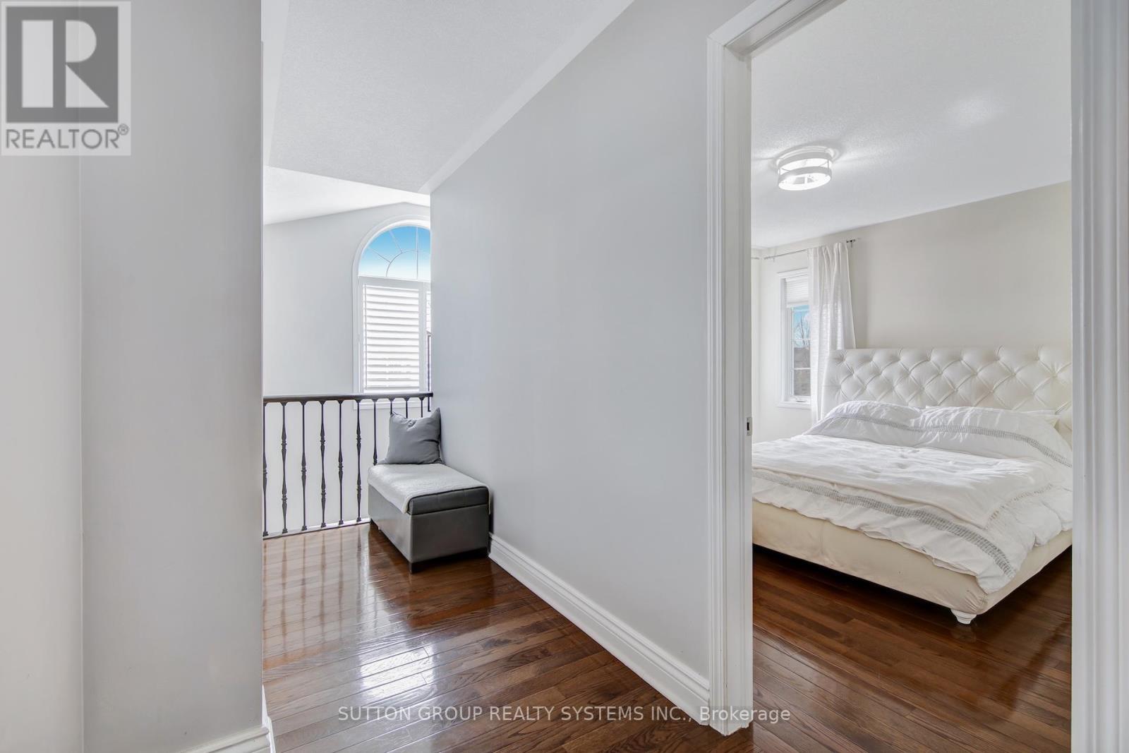 3336 Crompton Crescent, Mississauga, ON - Indoor Photo Showing Bedroom