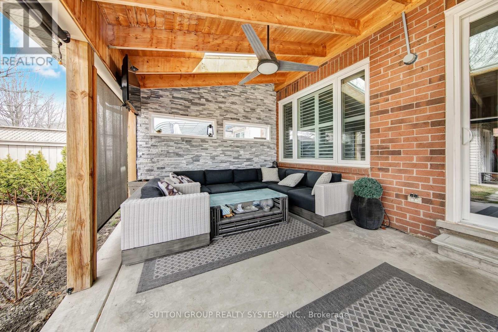 3336 Crompton Crescent, Mississauga, ON - Outdoor With Exterior