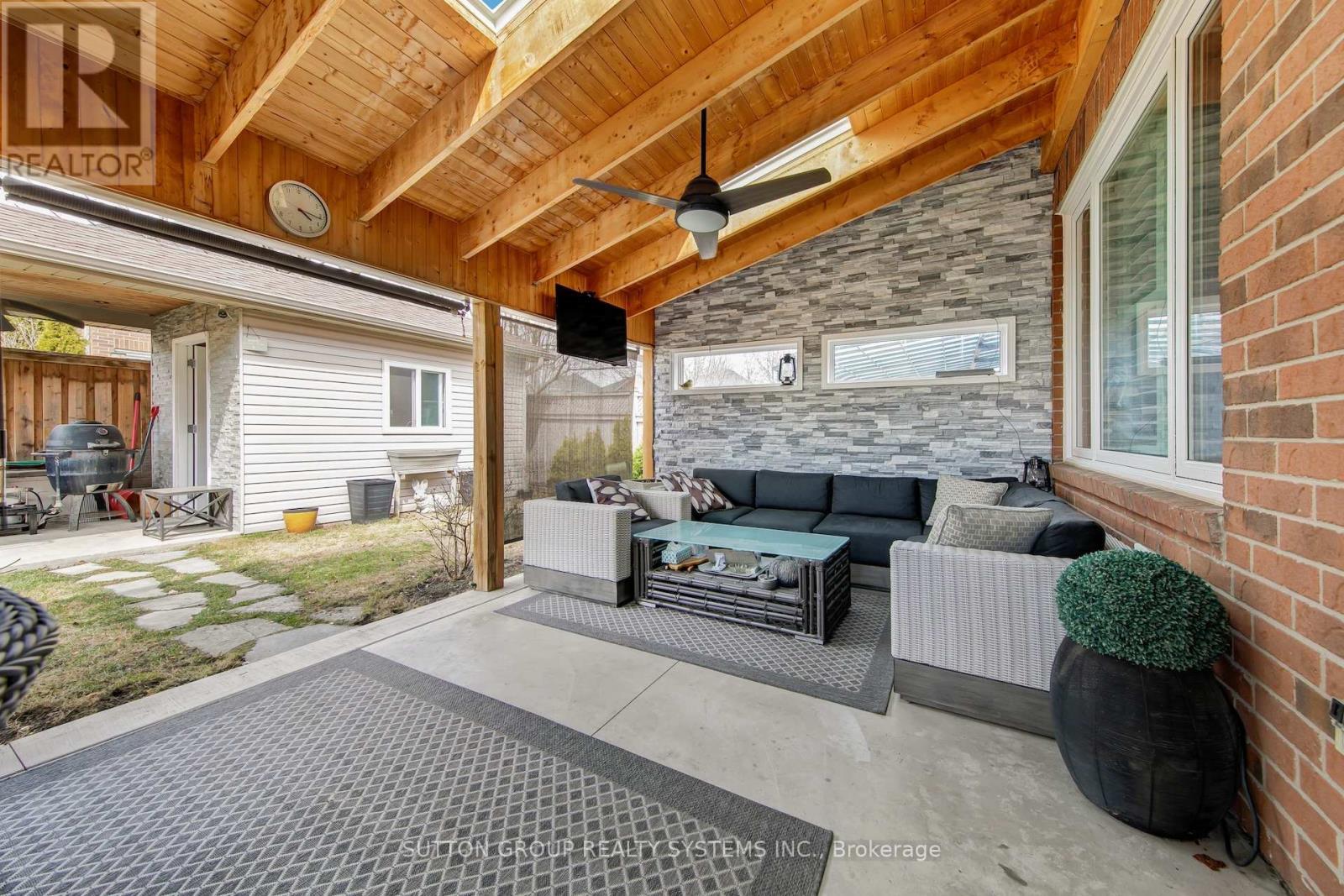 3336 Crompton Crescent, Mississauga, ON - Outdoor With Exterior