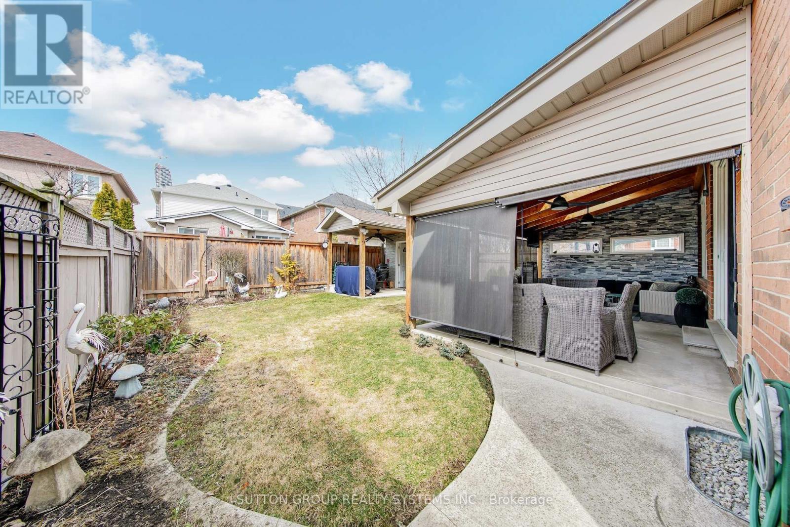 3336 Crompton Crescent, Mississauga, ON - Outdoor