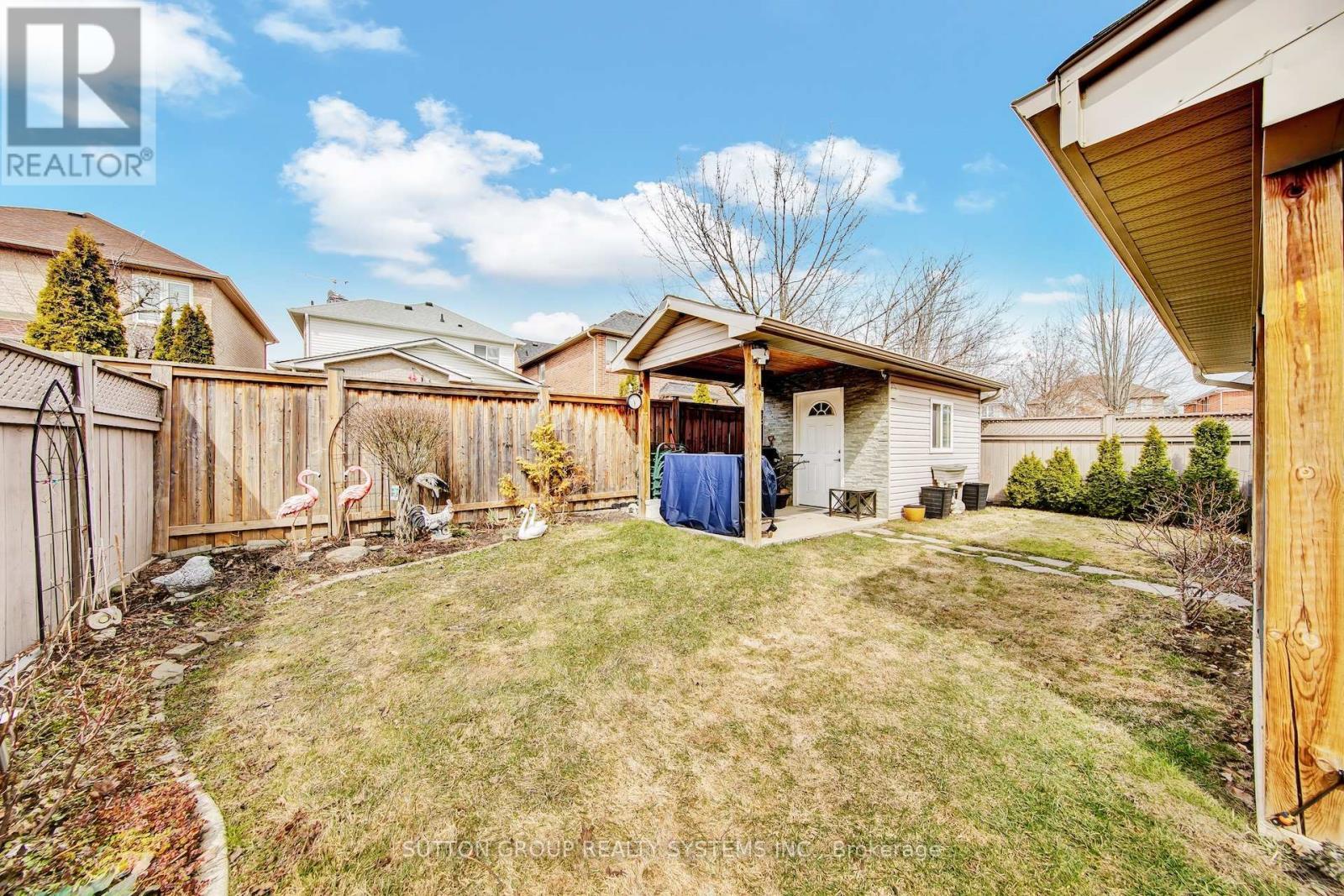 3336 Crompton Crescent, Mississauga, ON - Outdoor