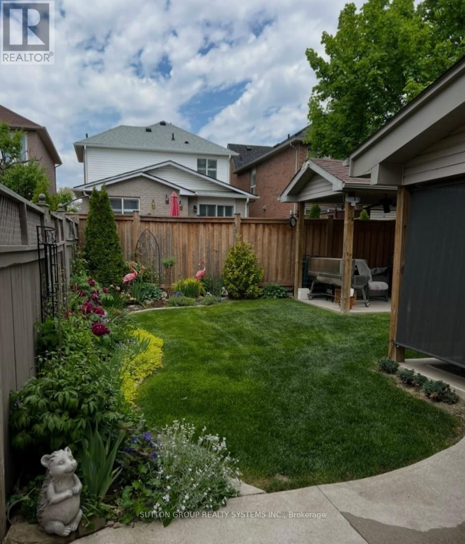 3336 Crompton Crescent, Mississauga, ON - Outdoor