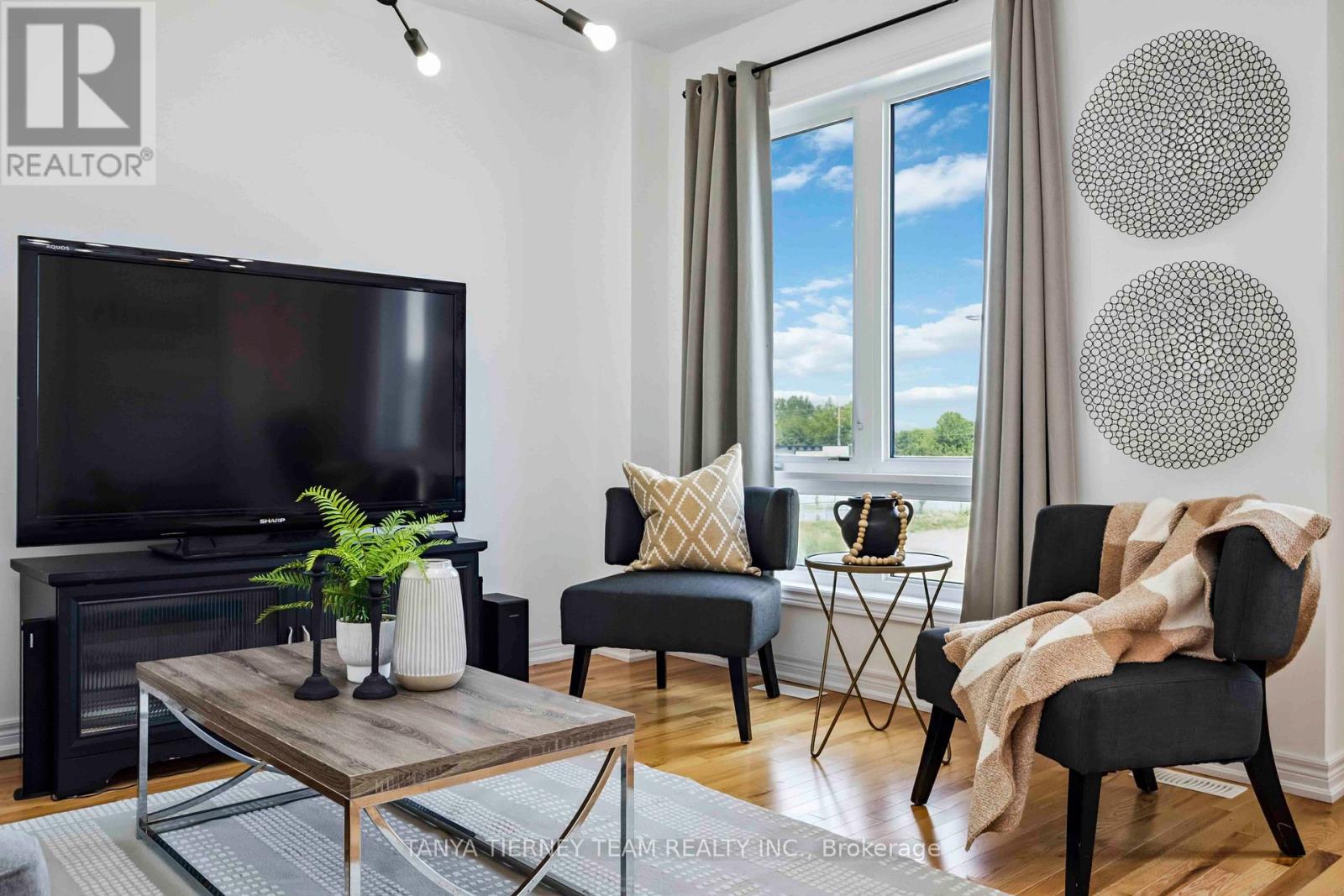 36 Dockside Way, Whitby, ON - Indoor