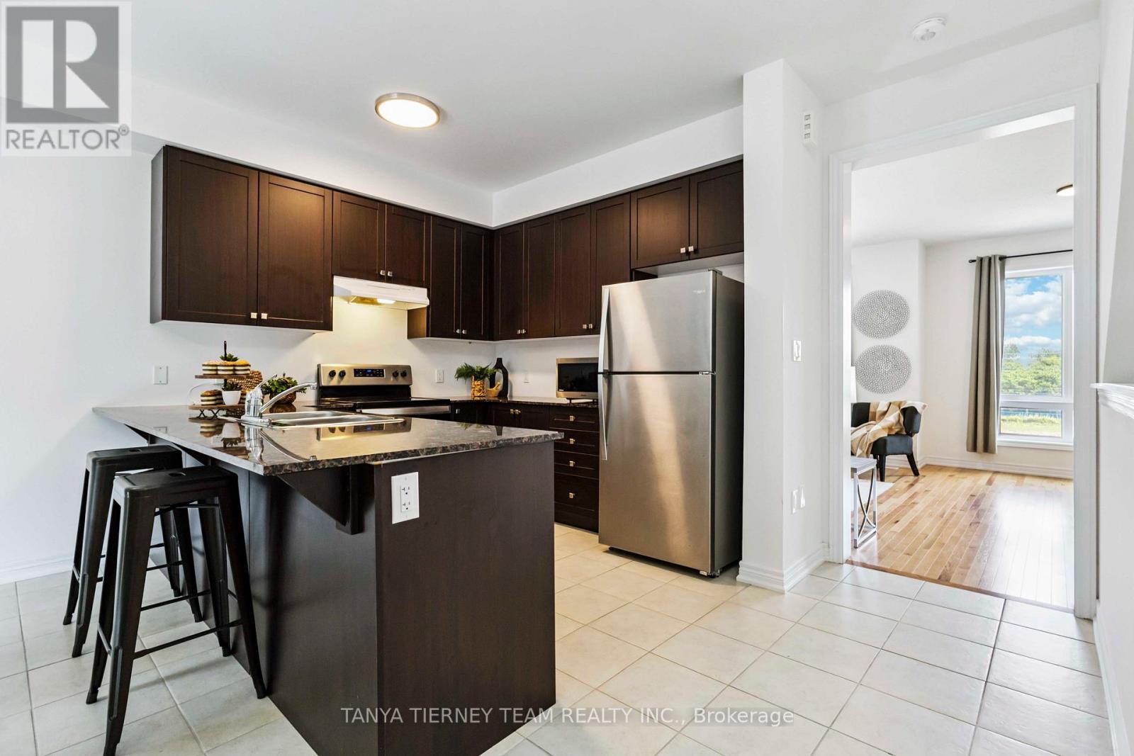 36 Dockside Way, Whitby, ON - Indoor Photo Showing Kitchen With Stainless Steel Kitchen