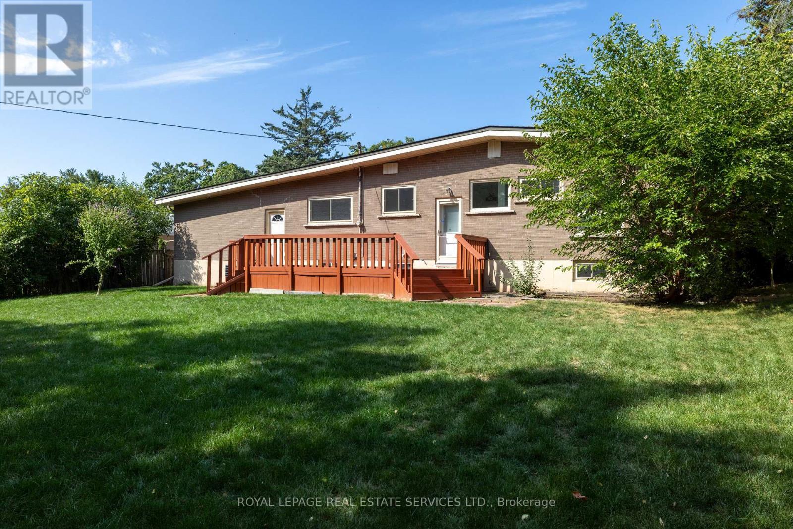 1106 Falgarwood Drive, Oakville, ON - Outdoor With Deck Patio Veranda