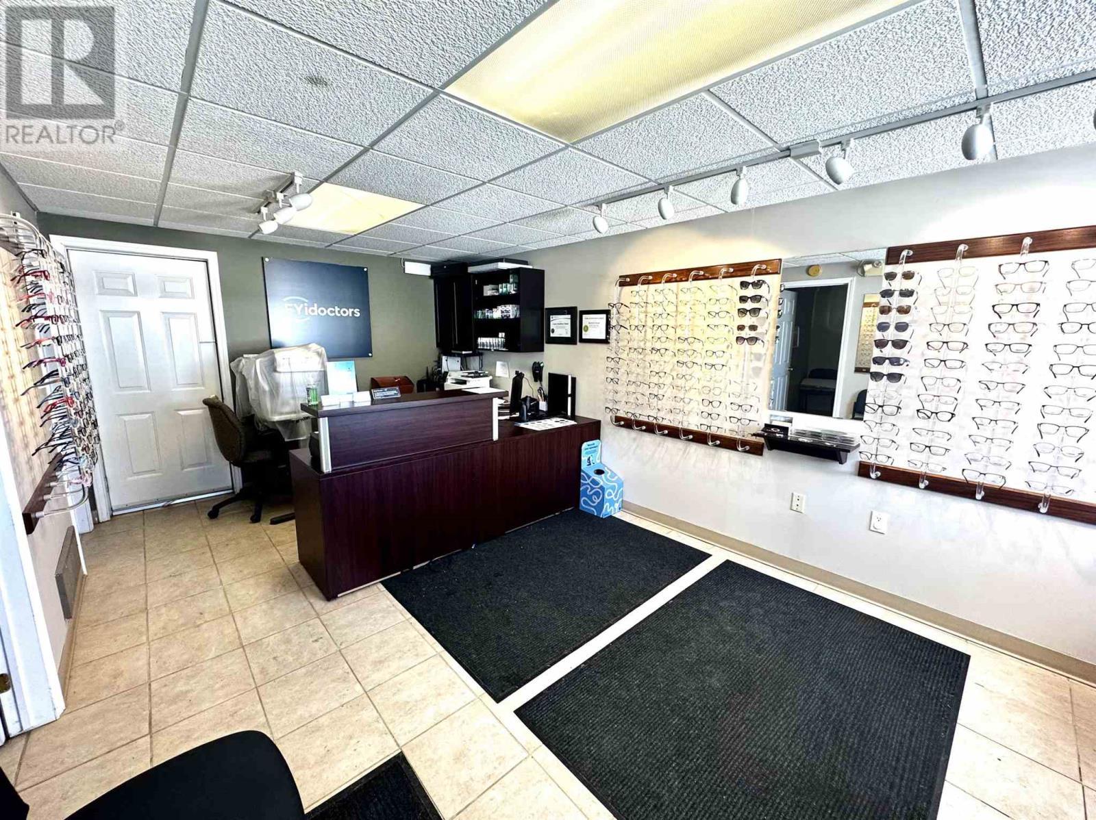 29 Broadway Ave, Wawa, ON