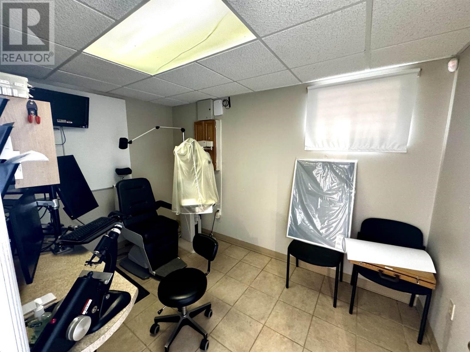 29 Broadway Ave, Wawa, ON