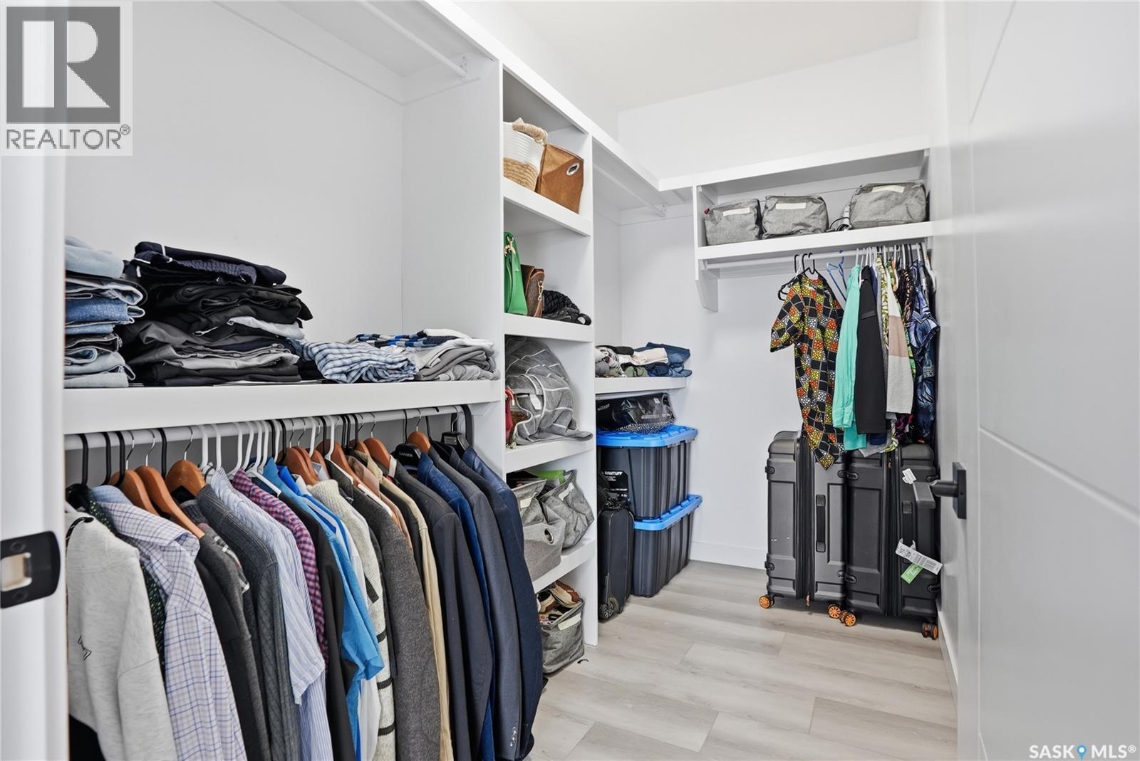 271 Dziadyk Manor, Saskatoon, SK - Indoor With Storage