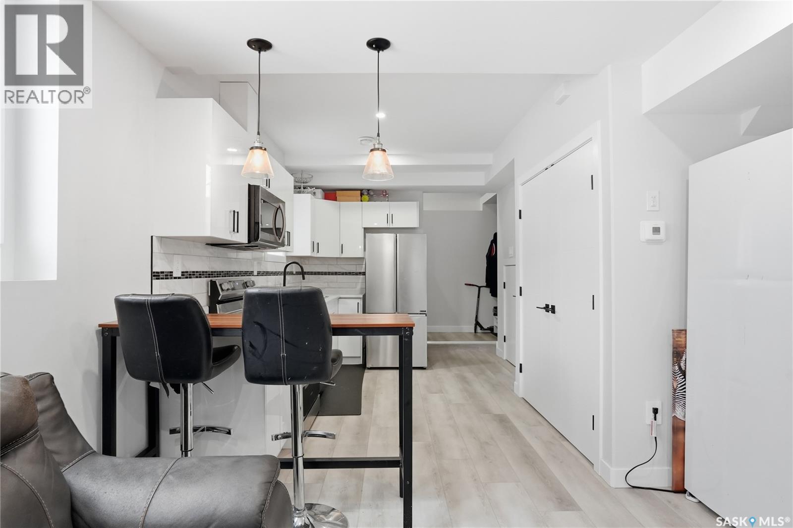 271 Dziadyk Manor, Saskatoon, SK - Indoor