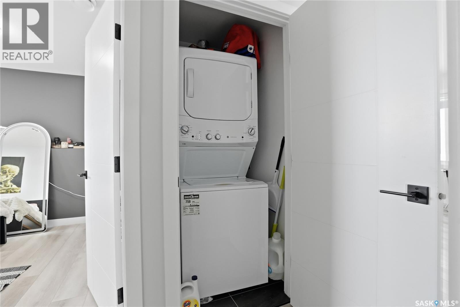 271 Dziadyk Manor, Saskatoon, SK - Indoor Photo Showing Laundry Room