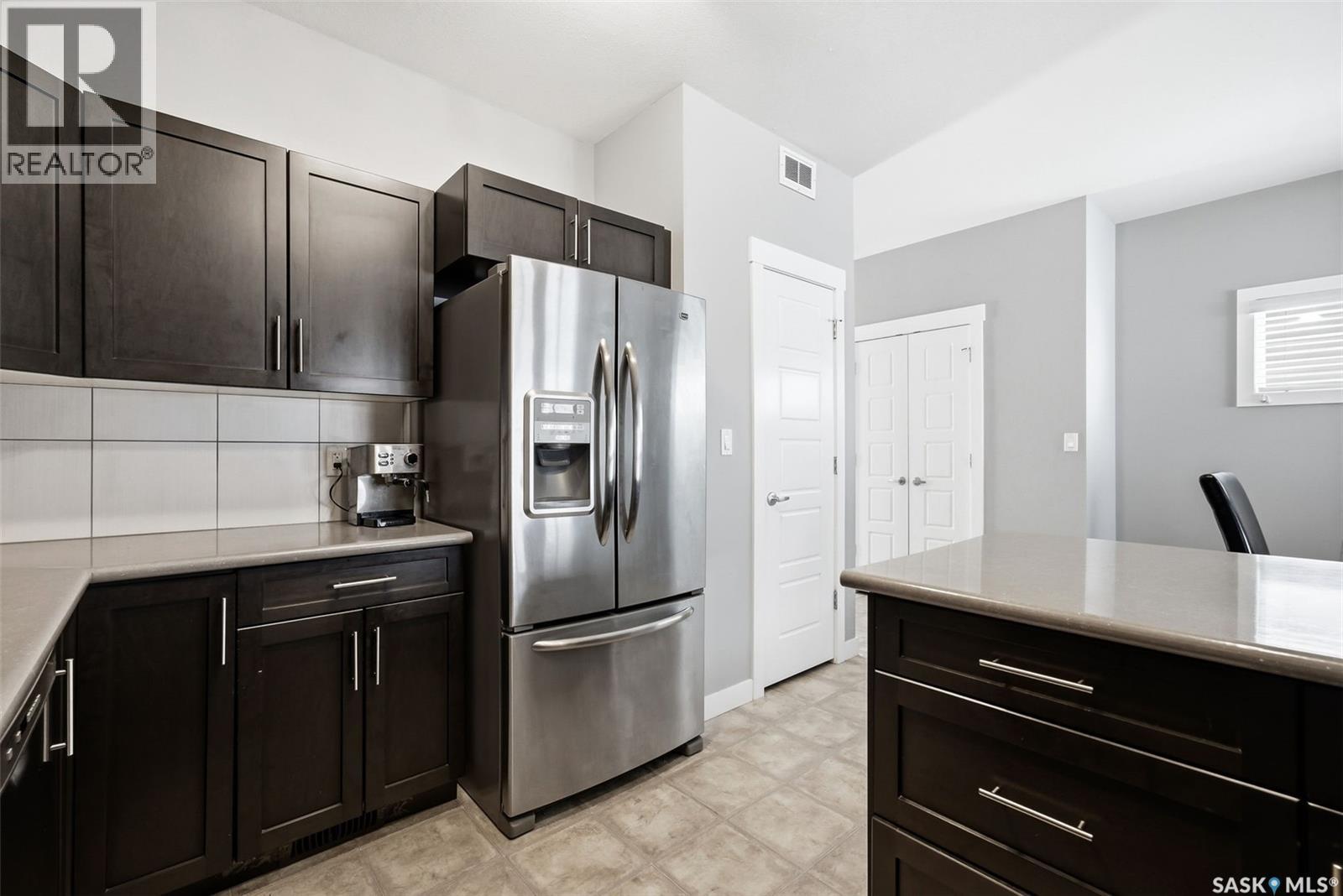 4609 Green Rock Road E, Regina, SK - Indoor Photo Showing Kitchen