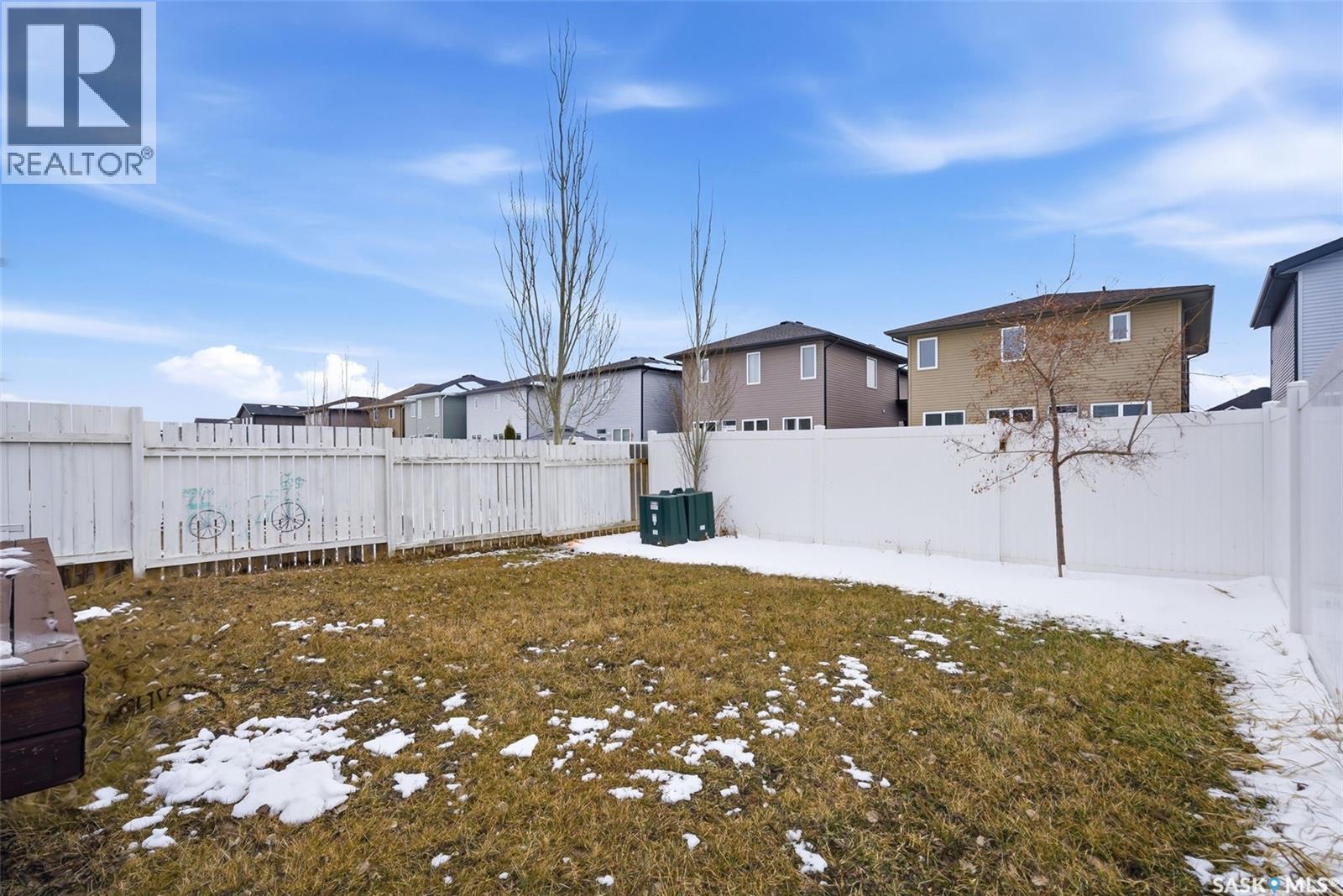 4609 Green Rock Road E, Regina, SK - Outdoor