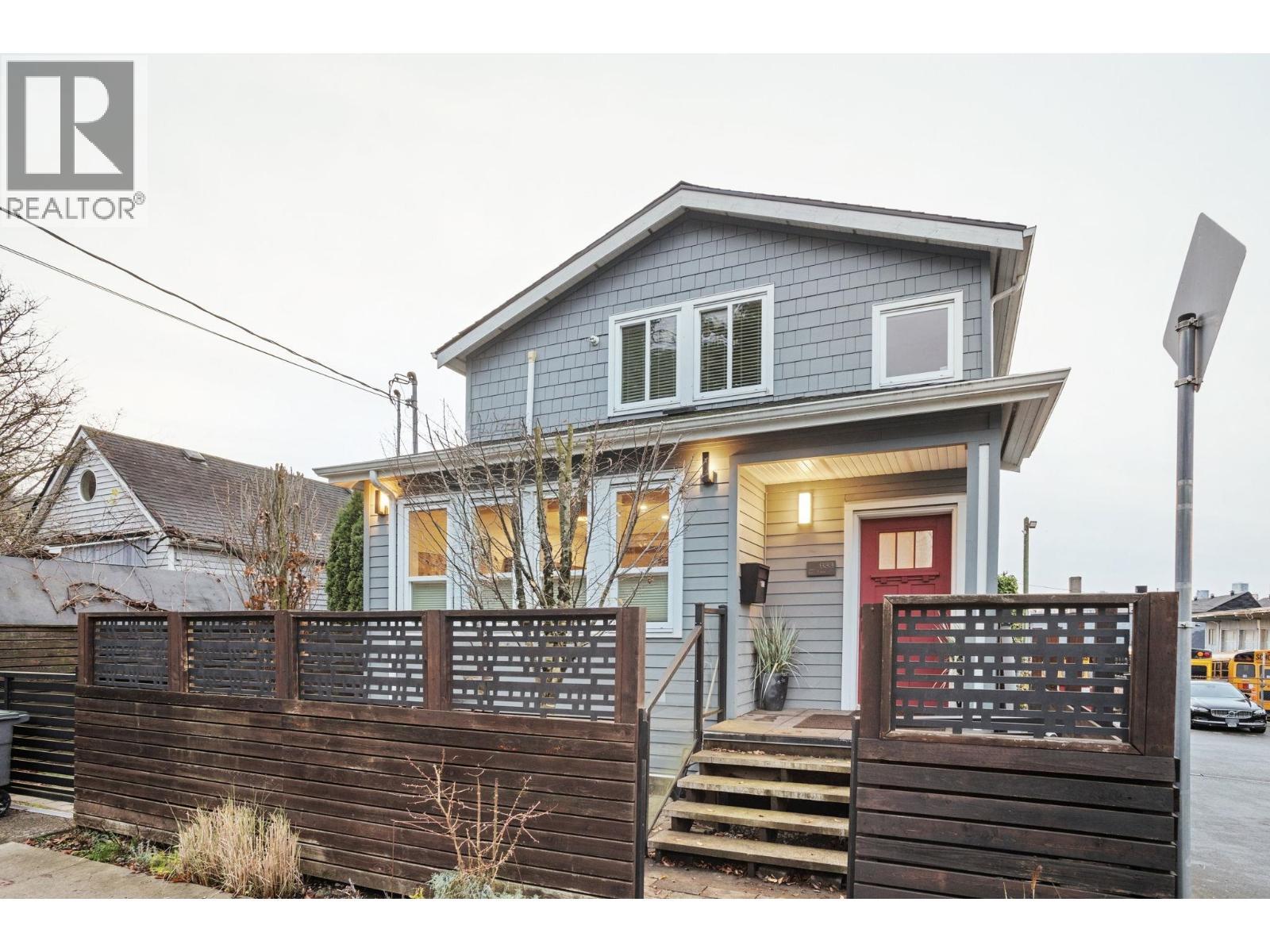 933 Mclean Drive, Vancouver, BC