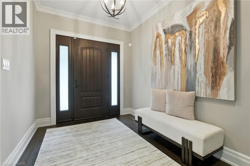 391 Patricia Drive, Burlington, ON - Indoor Photo Showing Other Room