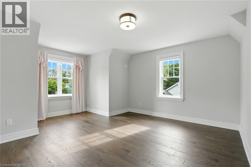 391 Patricia Drive, Burlington, ON - Indoor Photo Showing Other Room