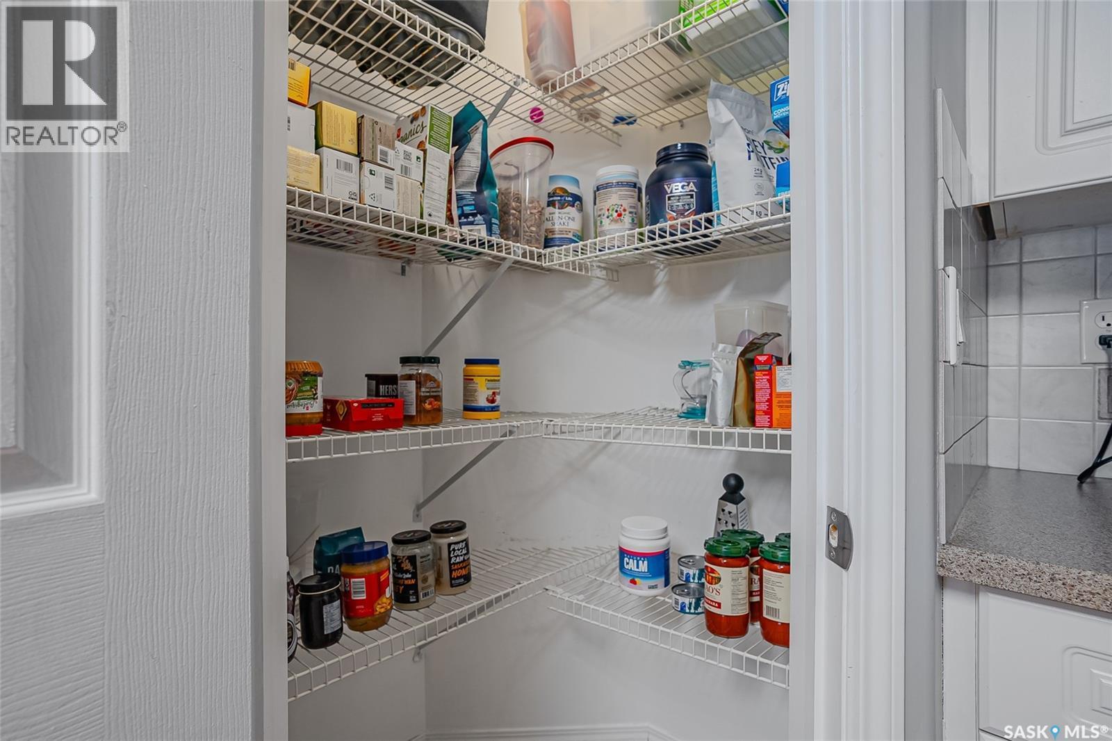 102A 425 Keevil Crescent, Saskatoon, SK - Indoor With Storage