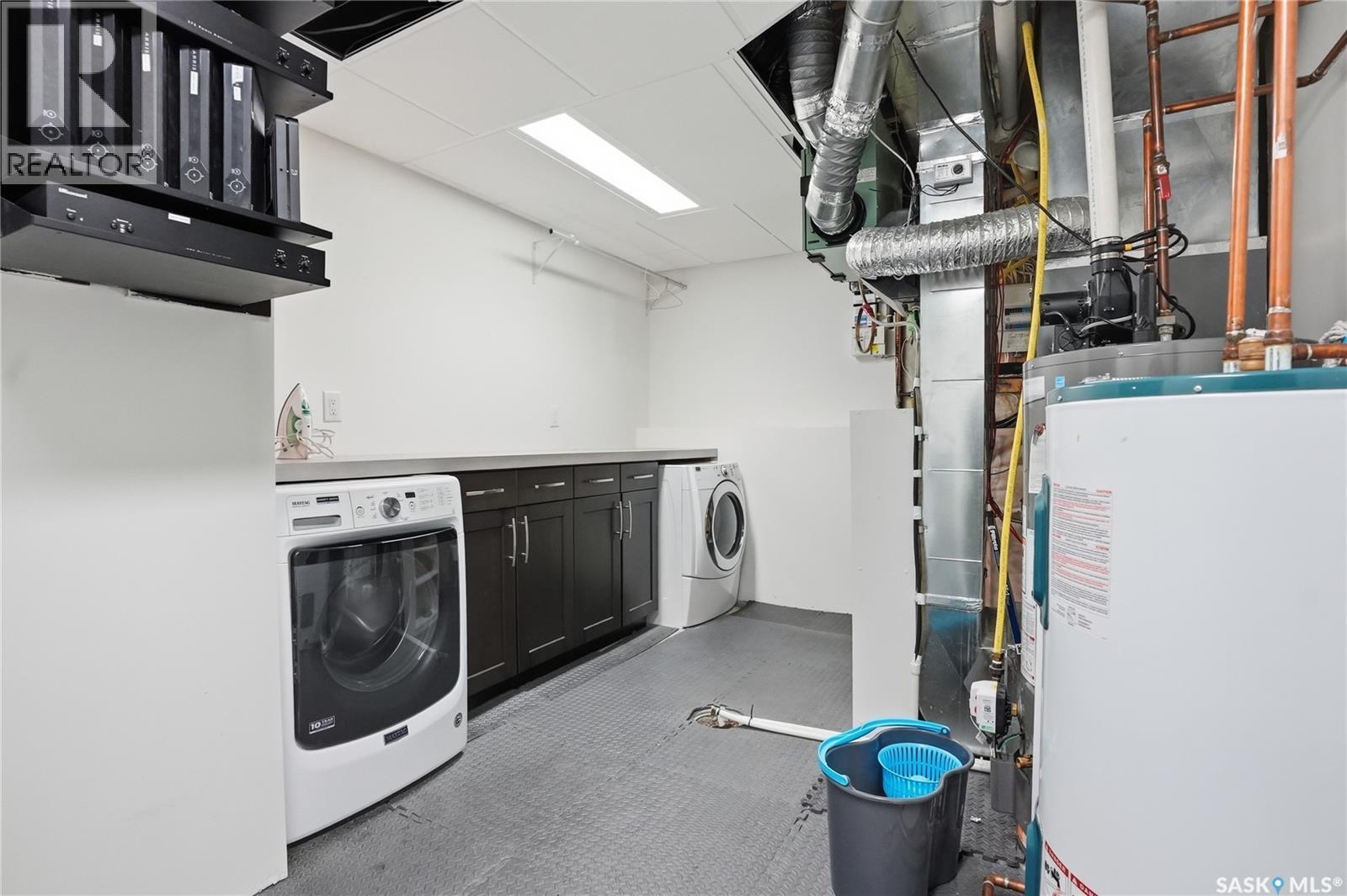 1807 Pohorecky Crescent, Saskatoon, SK - Indoor Photo Showing Laundry Room
