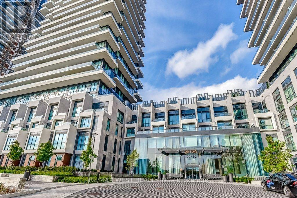 543 - 20 Inn On The Park Drive, Toronto, ON - Outdoor With Facade