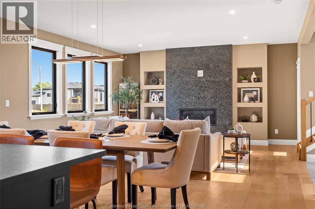 112 Bloomington, Chatham, ON - Indoor Photo Showing Dining Room