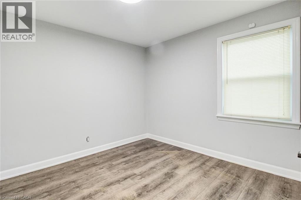 208 East 32Nd Street, Hamilton, ON - Indoor Photo Showing Other Room