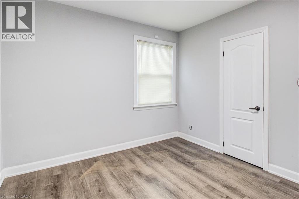 208 East 32Nd Street, Hamilton, ON - Indoor Photo Showing Other Room