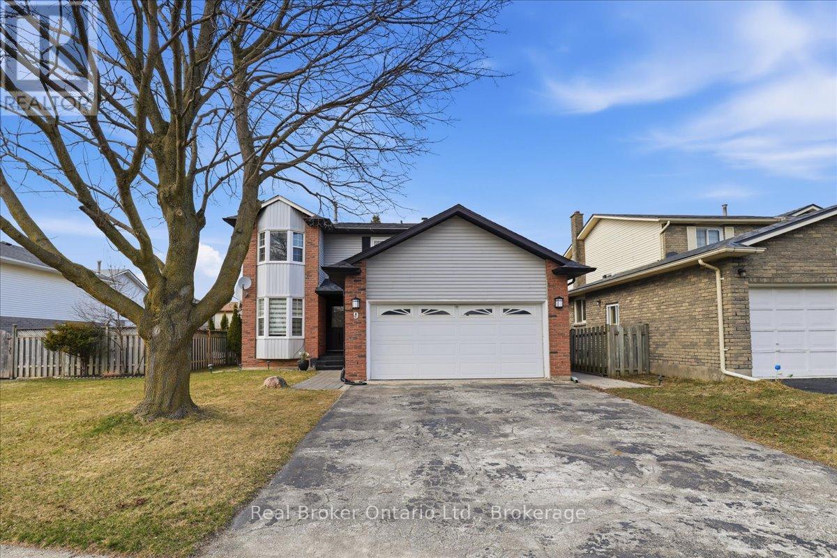 9 Holm Street, Cambridge, ON - Outdoor
