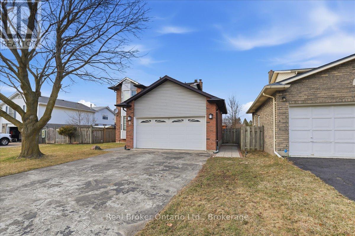 9 Holm Street, Cambridge, ON - Outdoor
