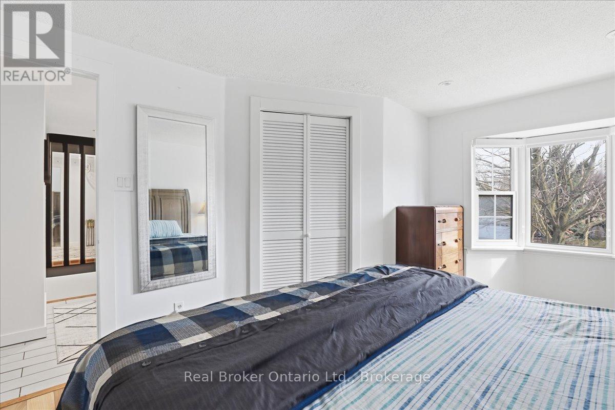 9 Holm Street, Cambridge, ON - Indoor Photo Showing Bedroom