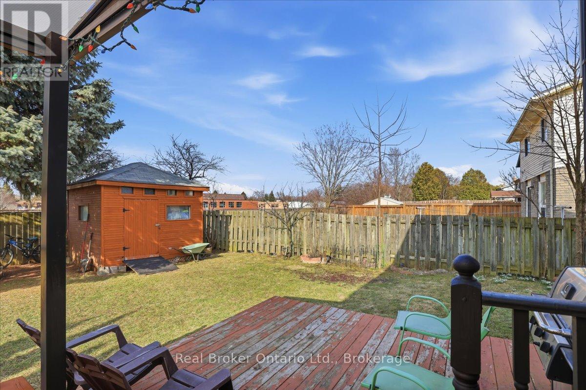 9 Holm Street, Cambridge, ON - Outdoor
