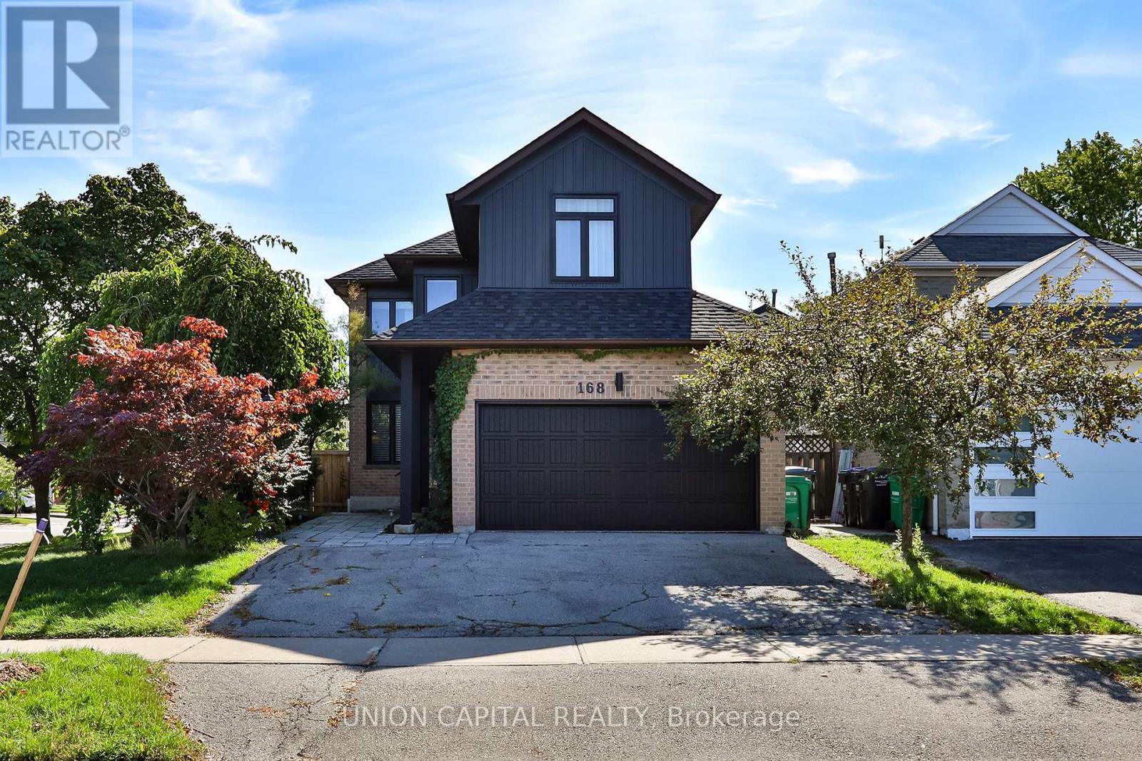 168 Kingsbridge Garden Circle, Mississauga, ON - Outdoor