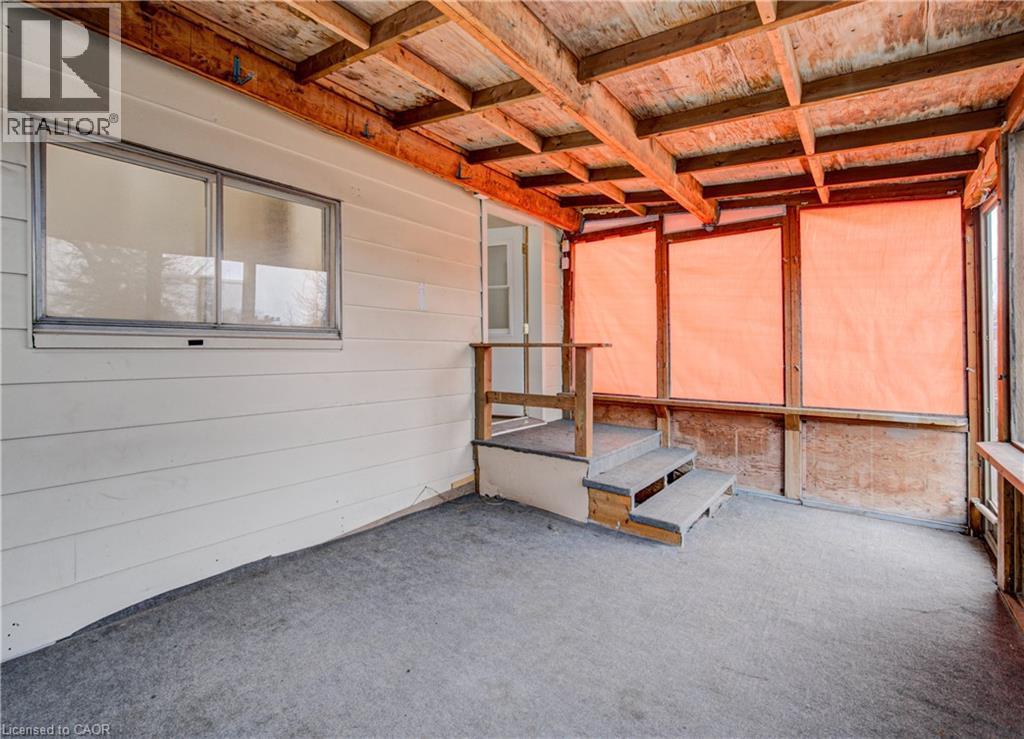 227 East 23Rd Street, Hamilton, ON - Indoor Photo Showing Basement