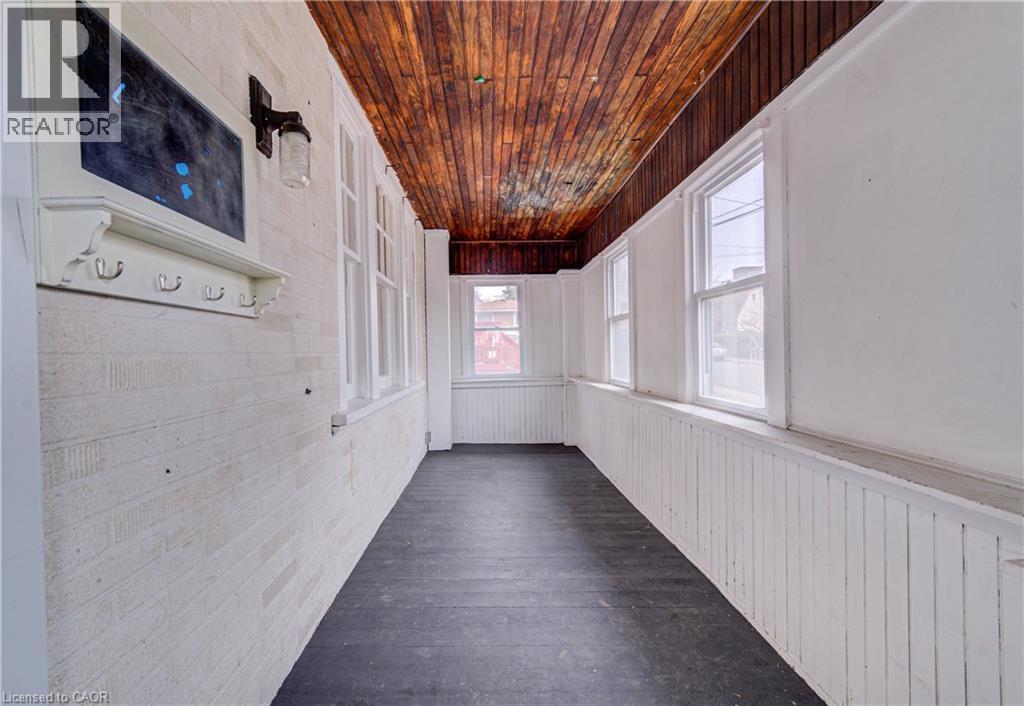 227 East 23Rd Street, Hamilton, ON - Indoor Photo Showing Other Room