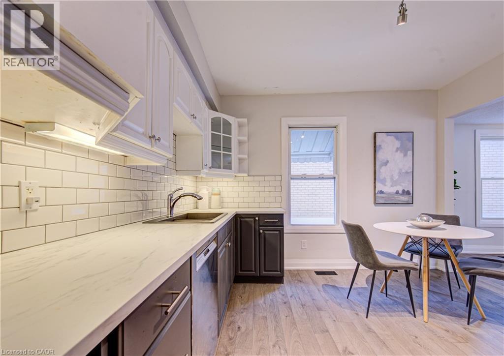 227 East 23Rd Street, Hamilton, ON - Indoor