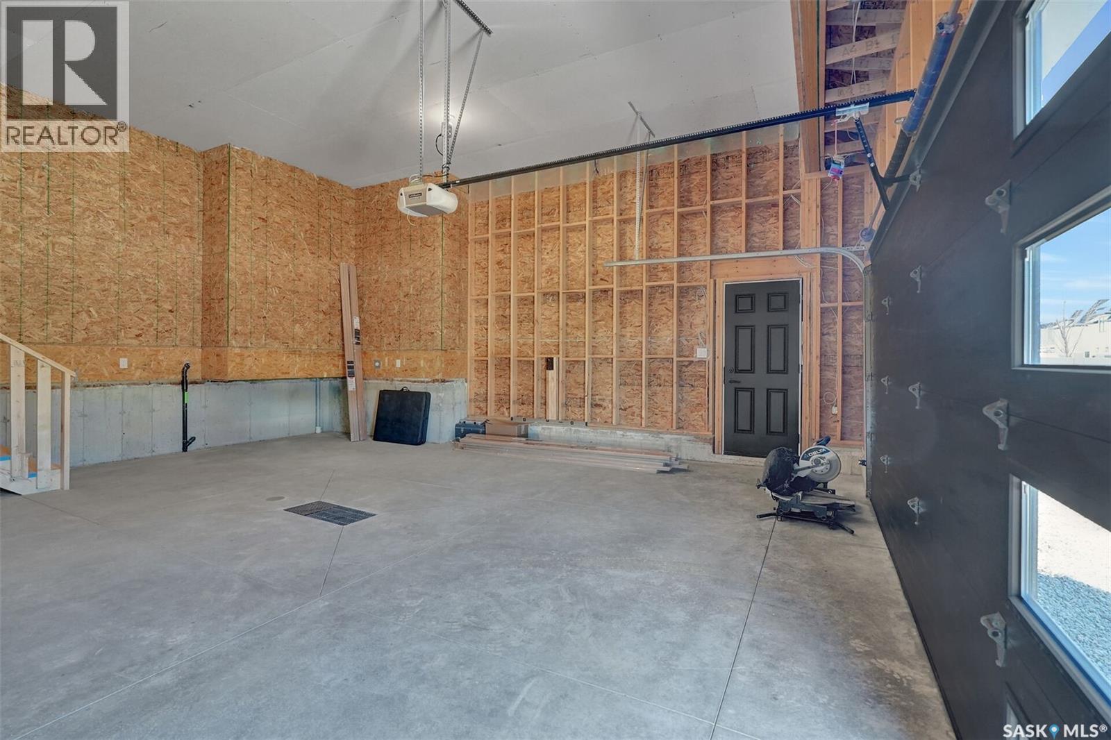 4327 Wild Rose Drive, Regina, SK - Indoor