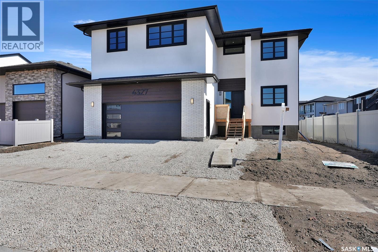 4327 Wild Rose Drive, Regina, SK - Outdoor