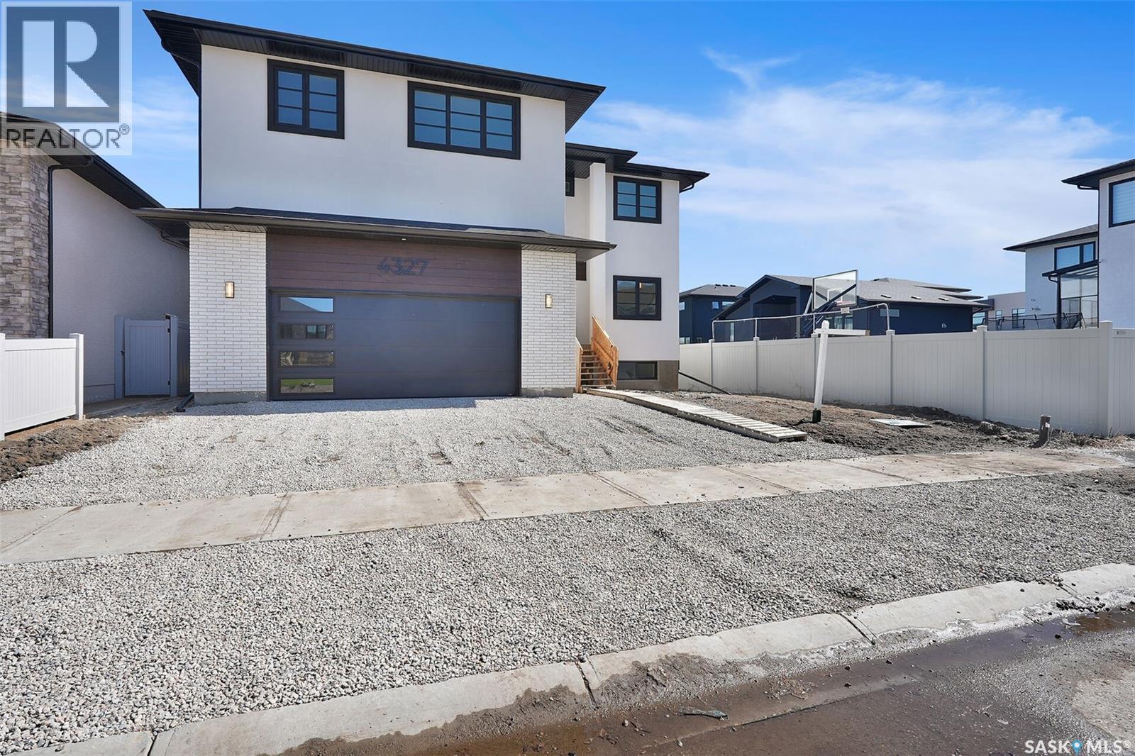 4327 Wild Rose Drive, Regina, SK - Outdoor