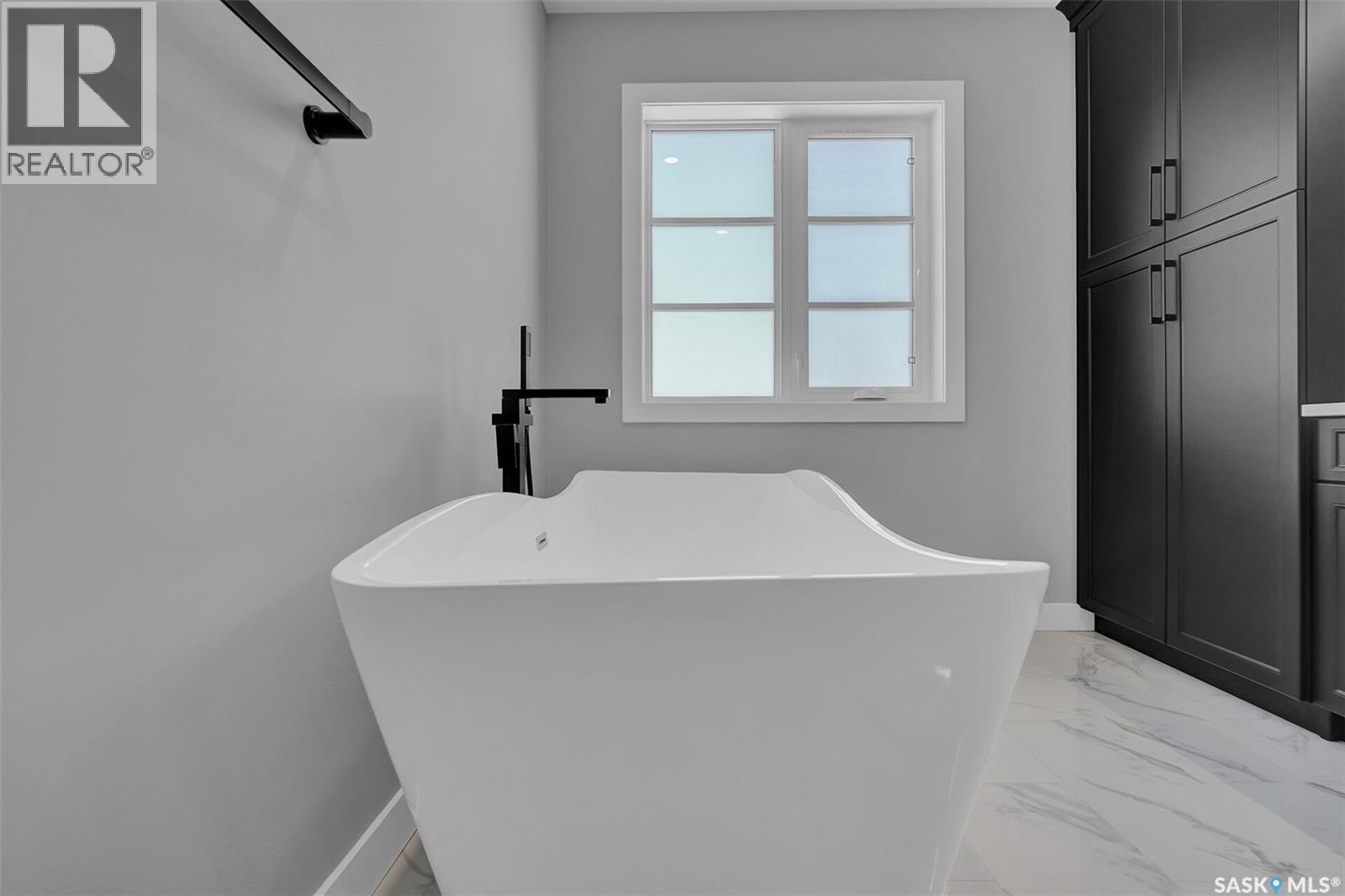 4327 Wild Rose Drive, Regina, SK - Indoor