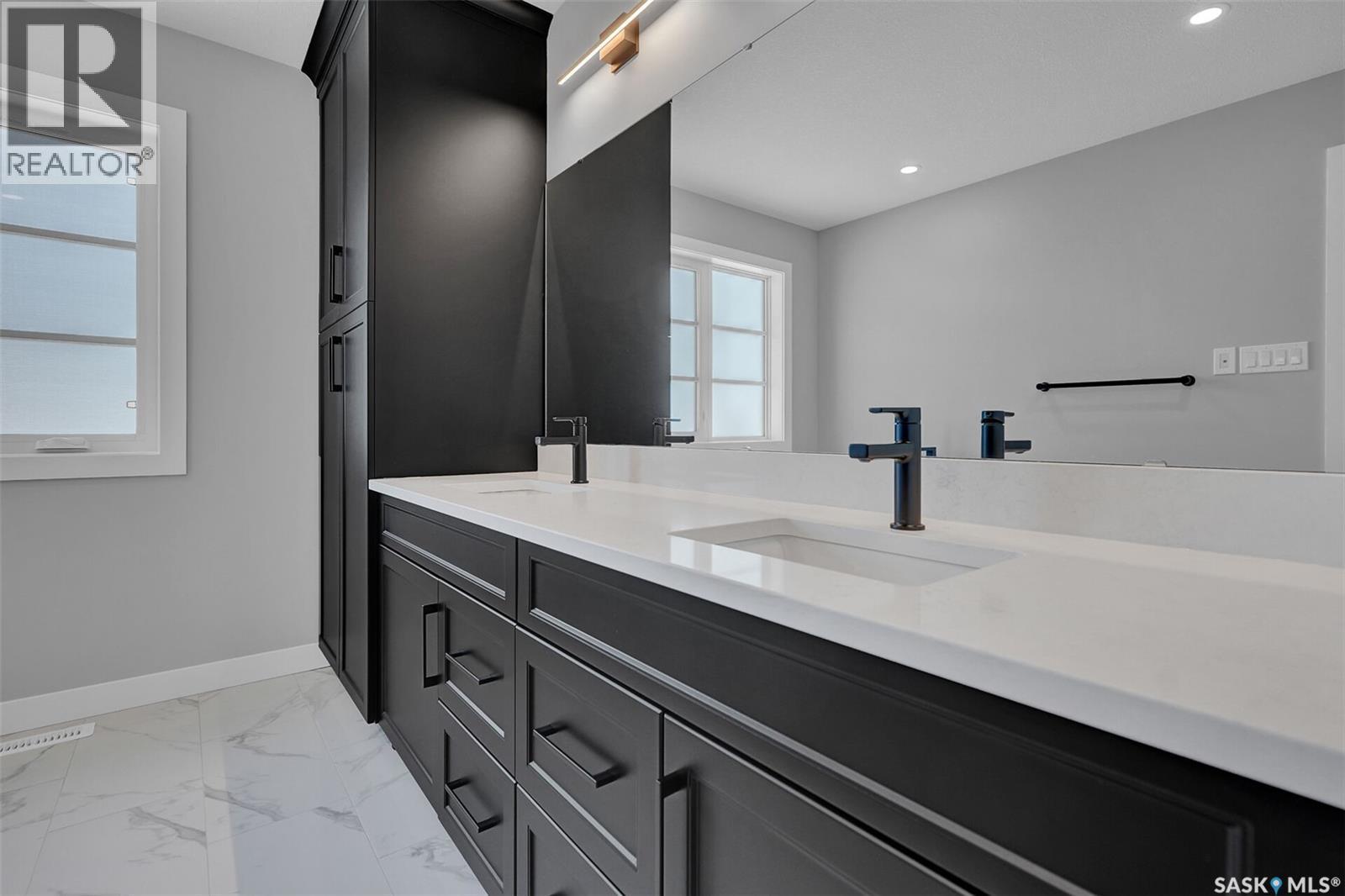 4327 Wild Rose Drive, Regina, SK - Indoor Photo Showing Bathroom