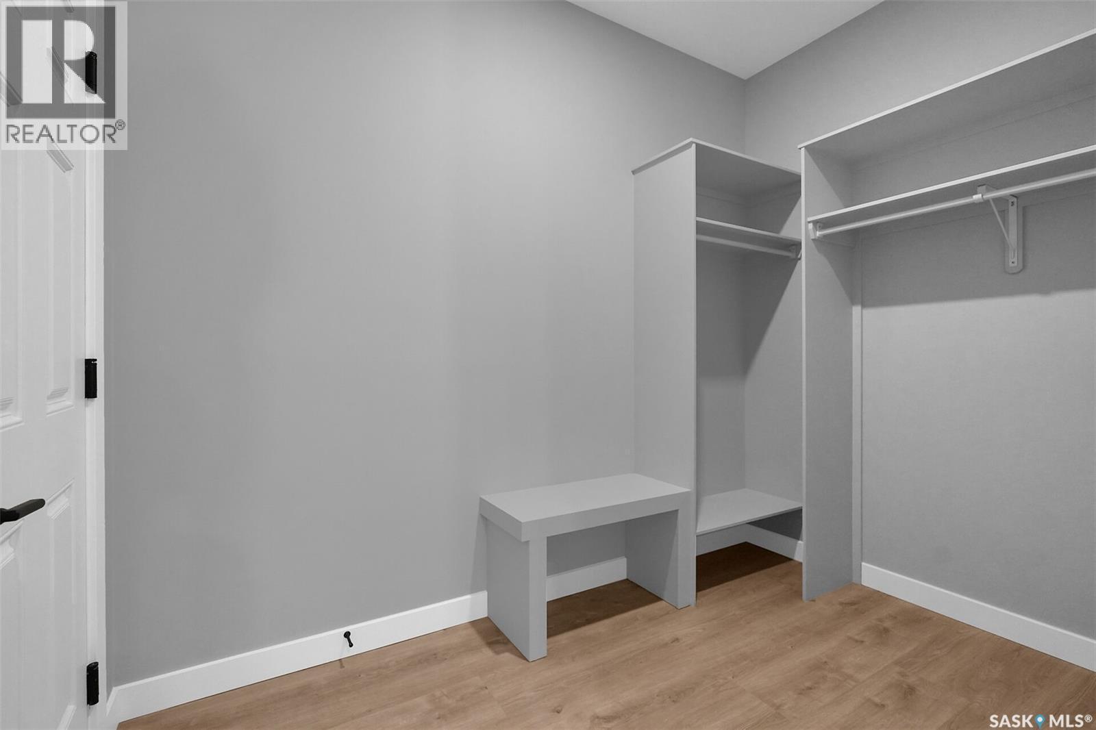 4327 Wild Rose Drive, Regina, SK - Indoor