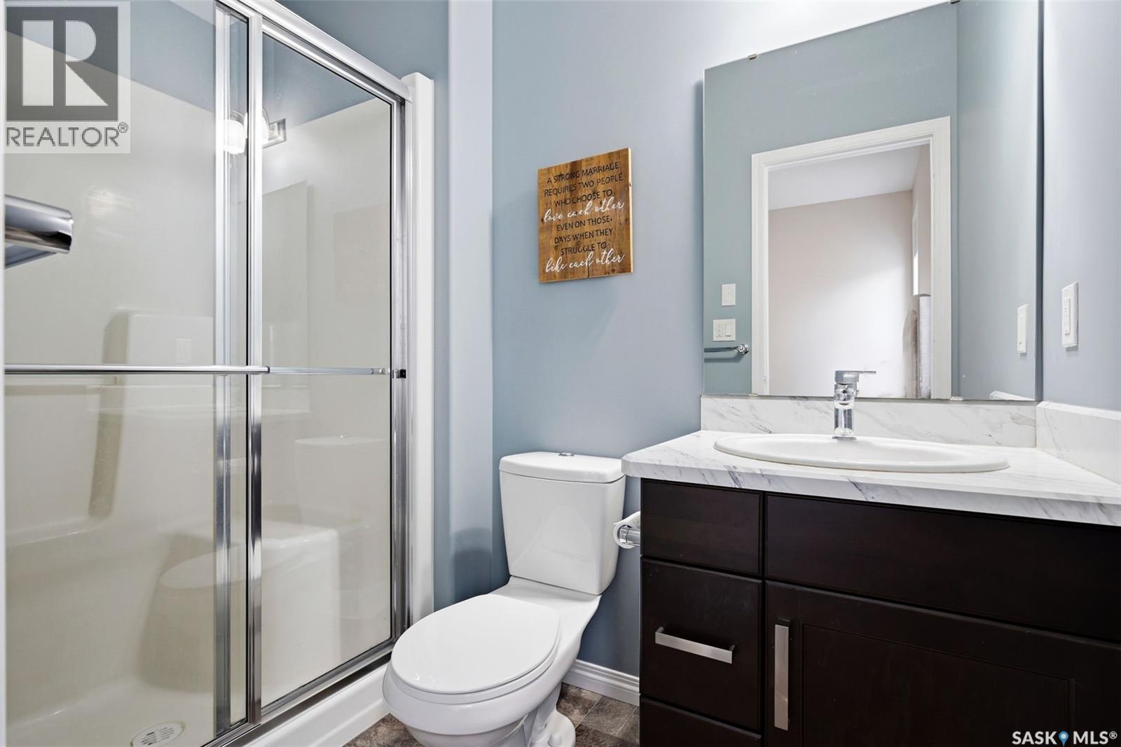 5381 Mckenna Crescent, Regina, SK - Indoor Photo Showing Bathroom