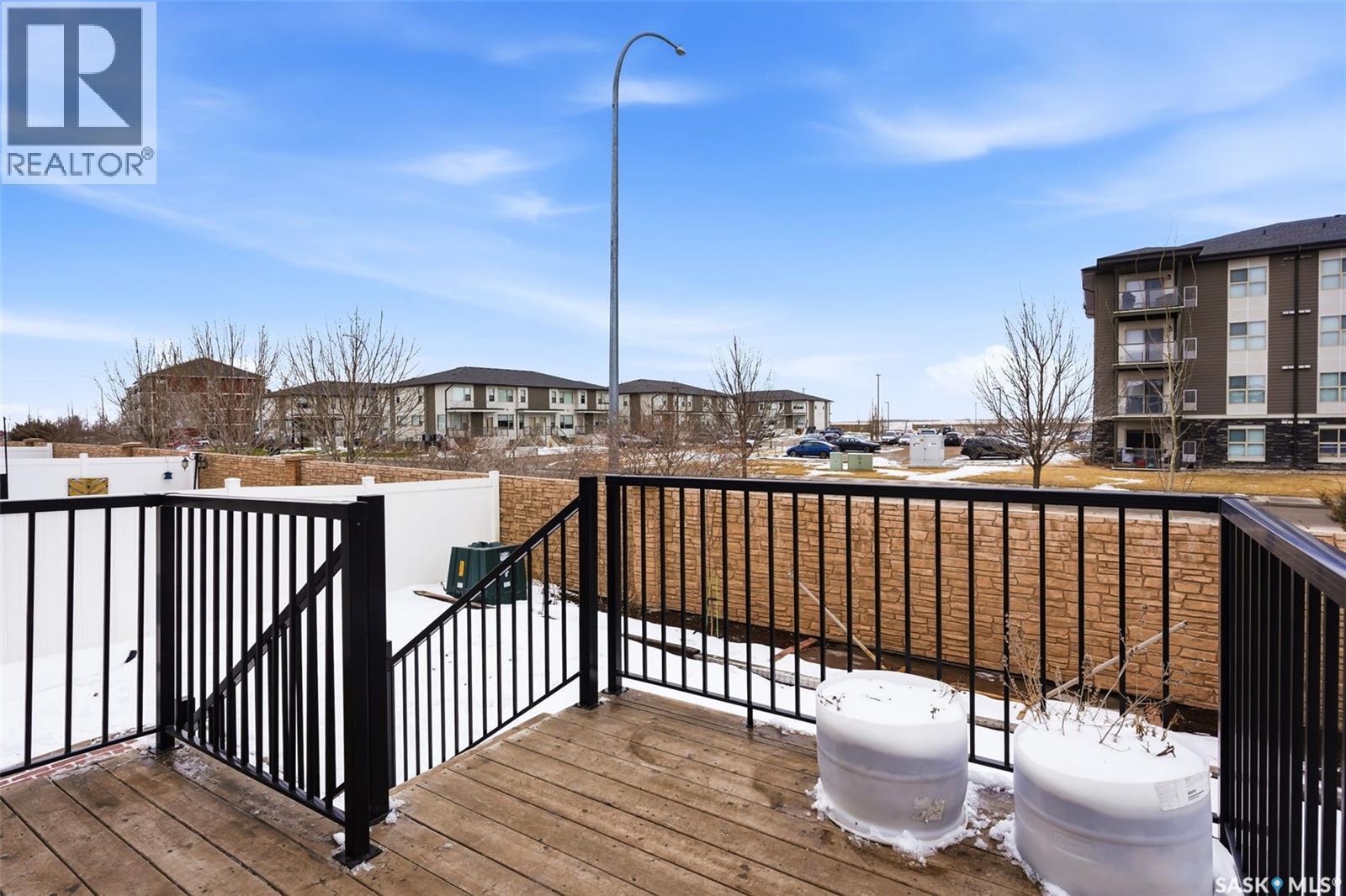 5381 Mckenna Crescent, Regina, SK - Outdoor